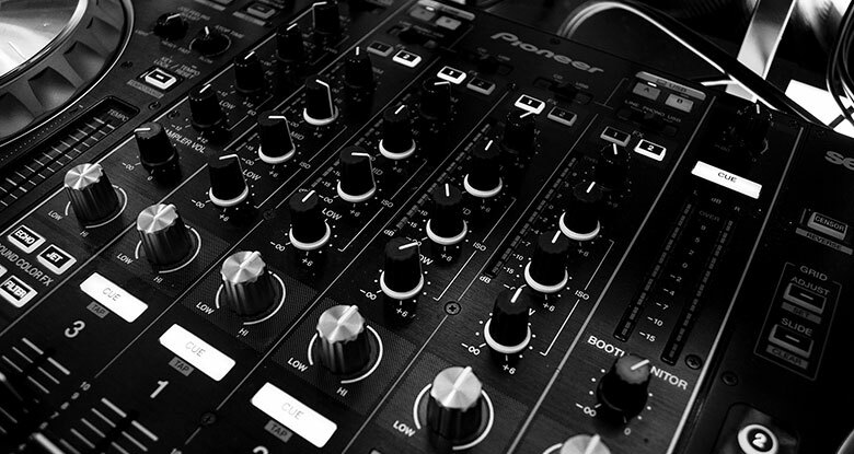 dj-zoom-box1
