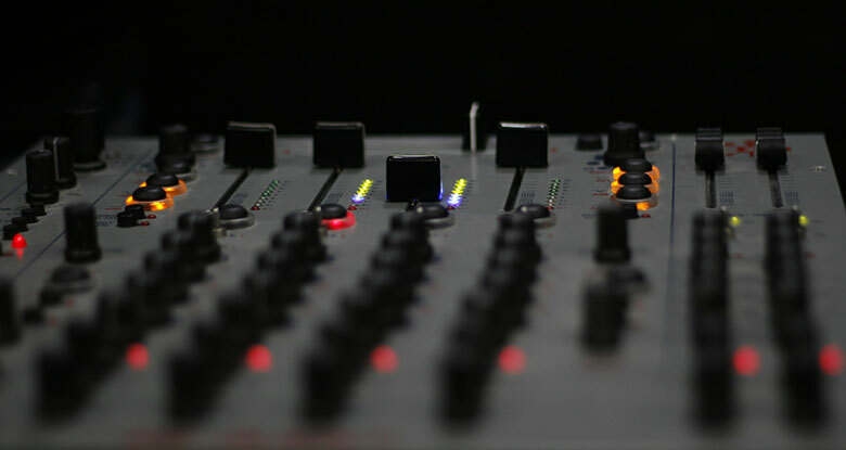 dj-zoom-box3